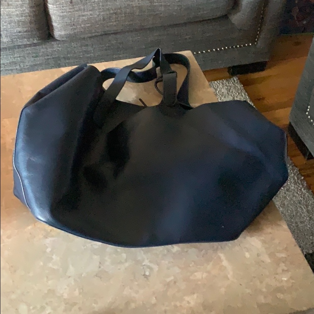 Large navy tote
